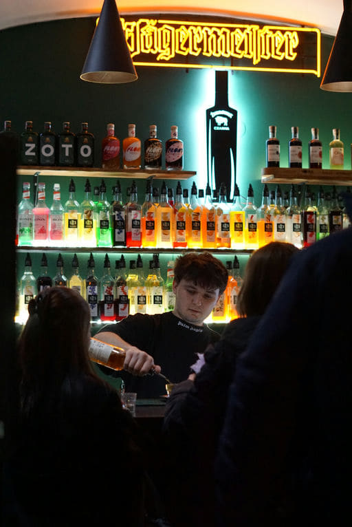 bar